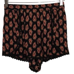 TOPSHOP Black with pink floral print draped shorts lace trim size 2